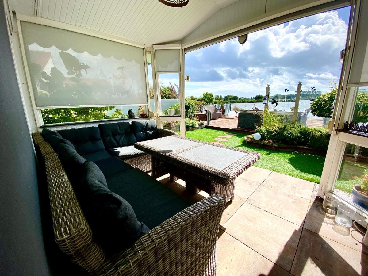 Ferienhaus Mit Wundervollem Seeblick Ferienpark Vislust Ijsselmeer Wervershoof Eksteriør billede
